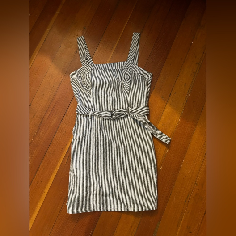 Striped Dress w Belt